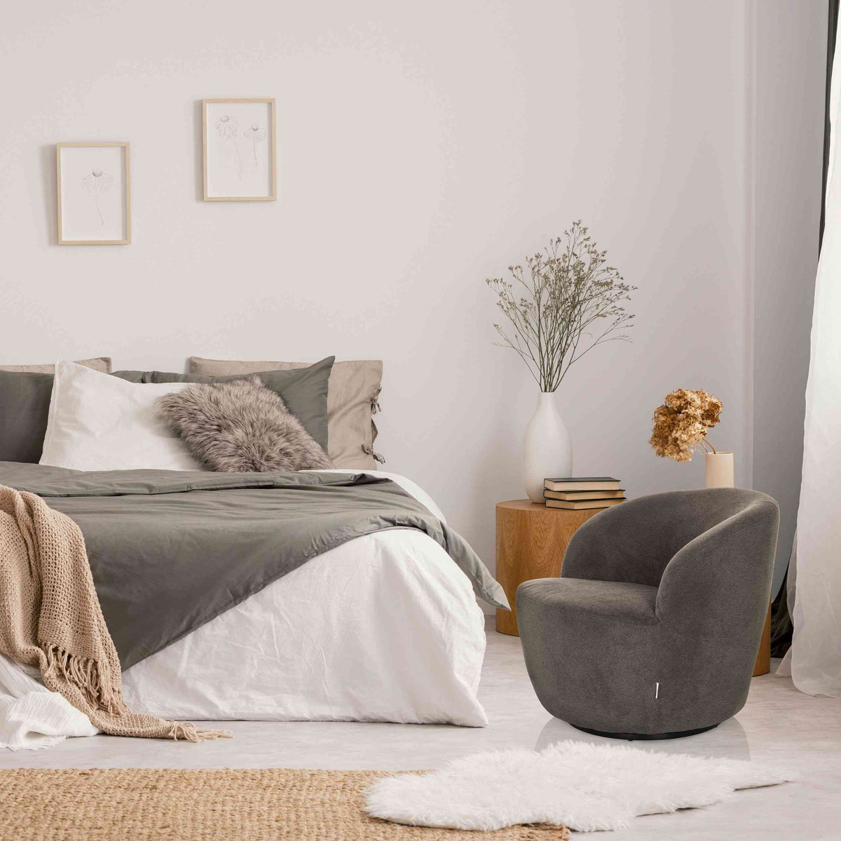 Atpūtas krēsls BRAMWICH - Ergostock.lv