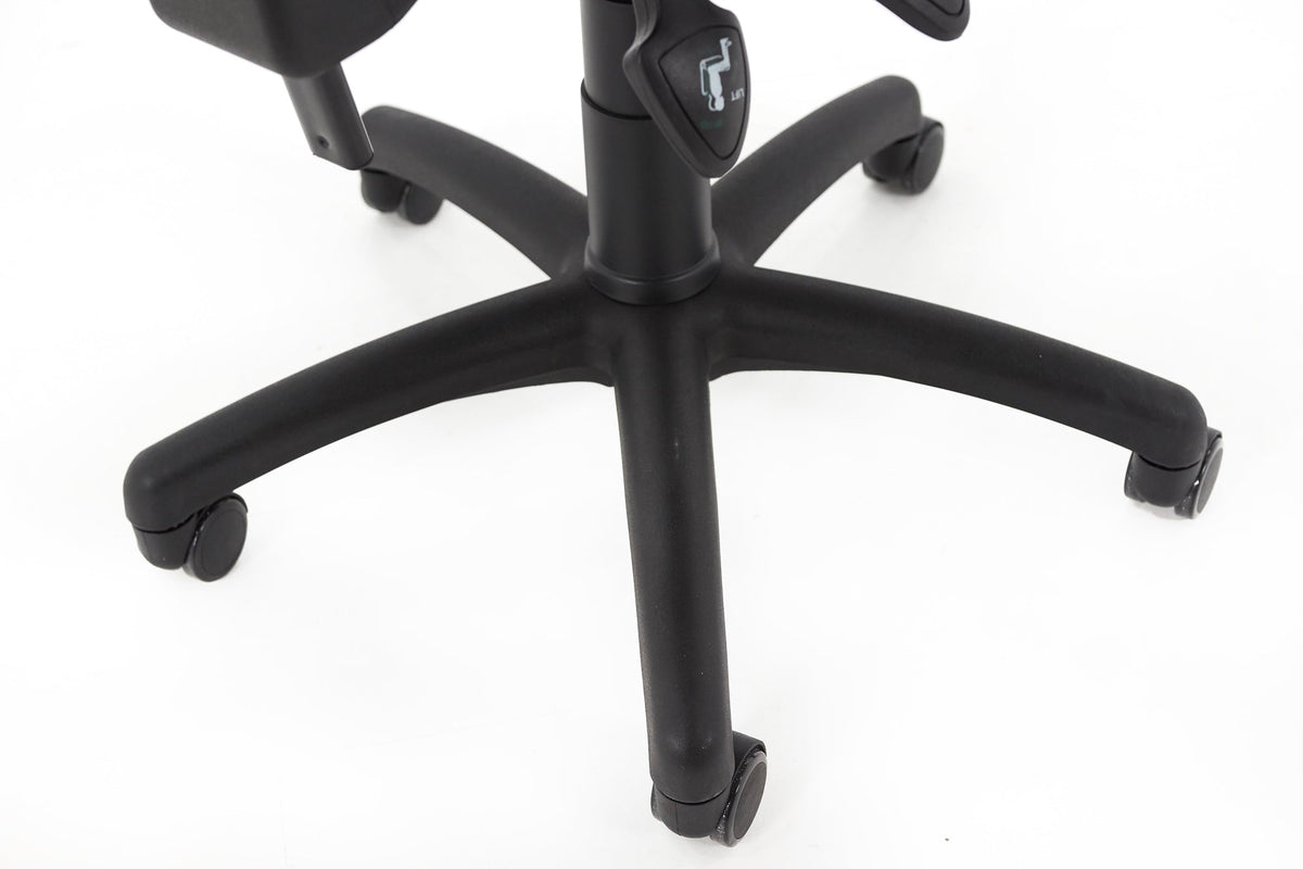 Darbnīcu krēsls LAB Black - Ergostock.lv