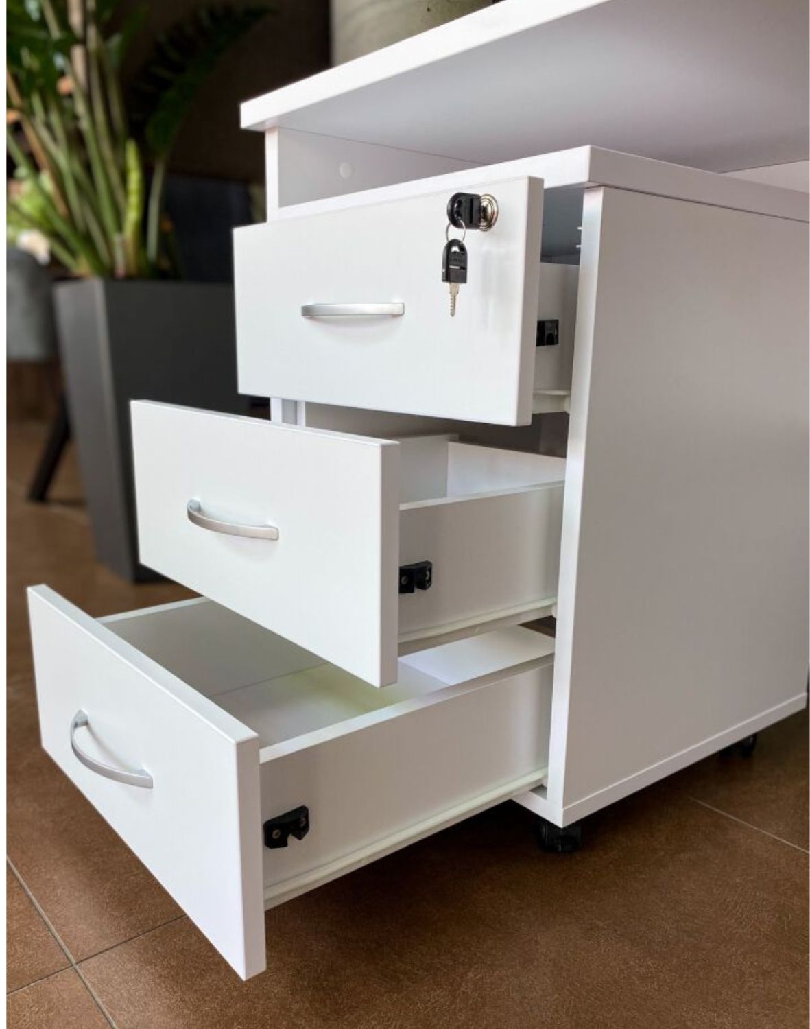 Sahtliboks BASIC, 3 sahtlit, lukustatav