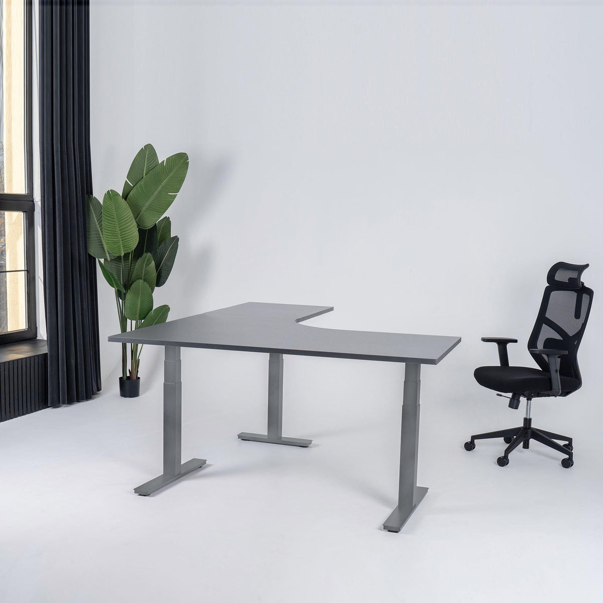 Elektriliselt reguleeritava kõrgusega L-kujuline laud Prestige Line 200 cm x 200 cm
