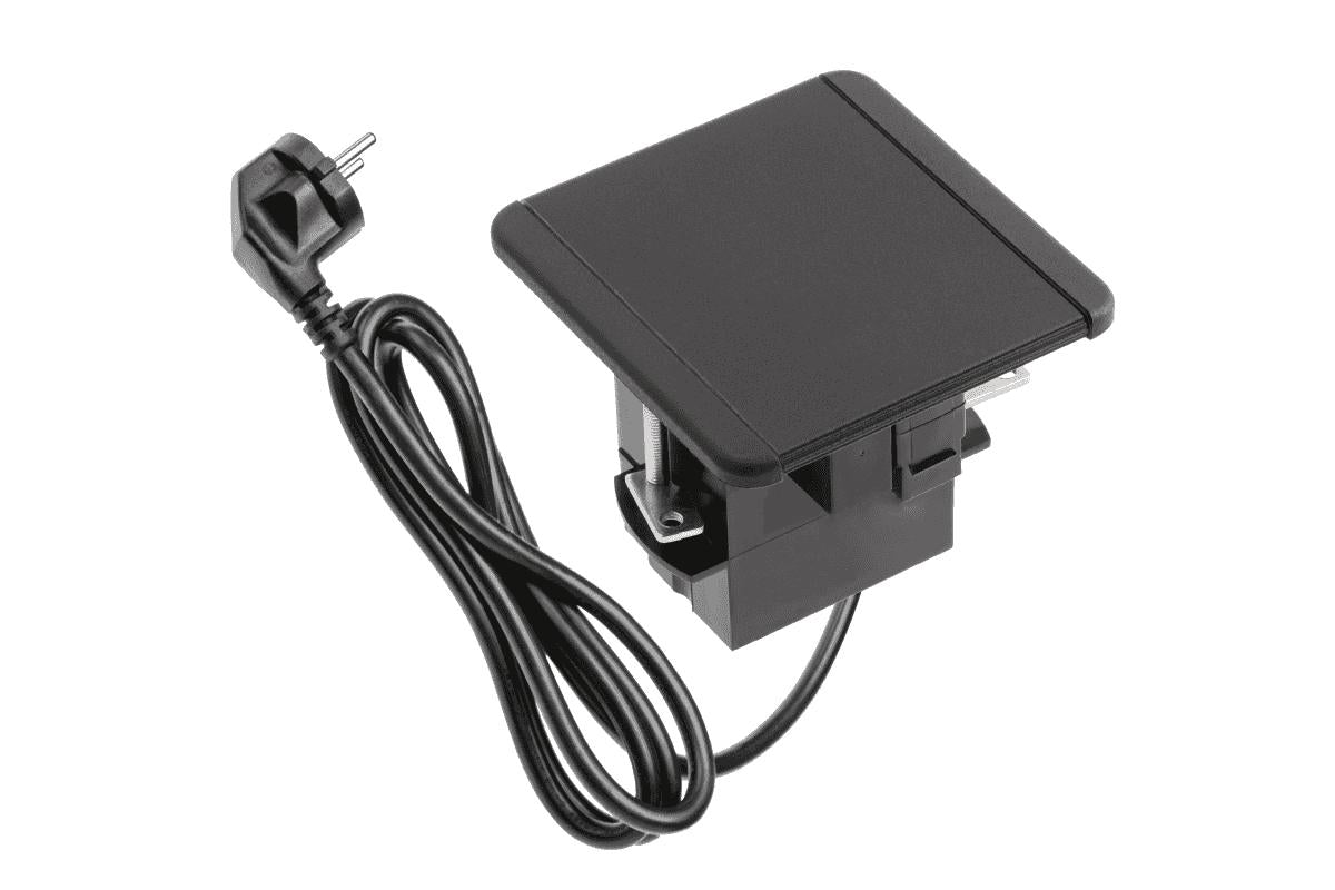 Süvistatav pistikupesa avatava kaitsekaanega, 1x SCHUKO, 2xUSB A, 1x HDMI