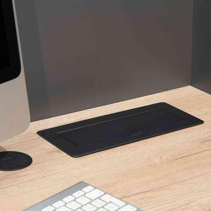 Sisseehitatav pistikupesaplokk Atom 26 | 2x SCHUKO, USB A+C, HDMI, must