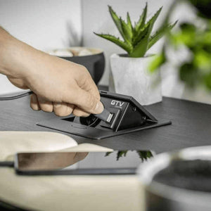 Sisseehitatav pistikupesaplokk AVARO, 1x SCHUKO, 2x USB A