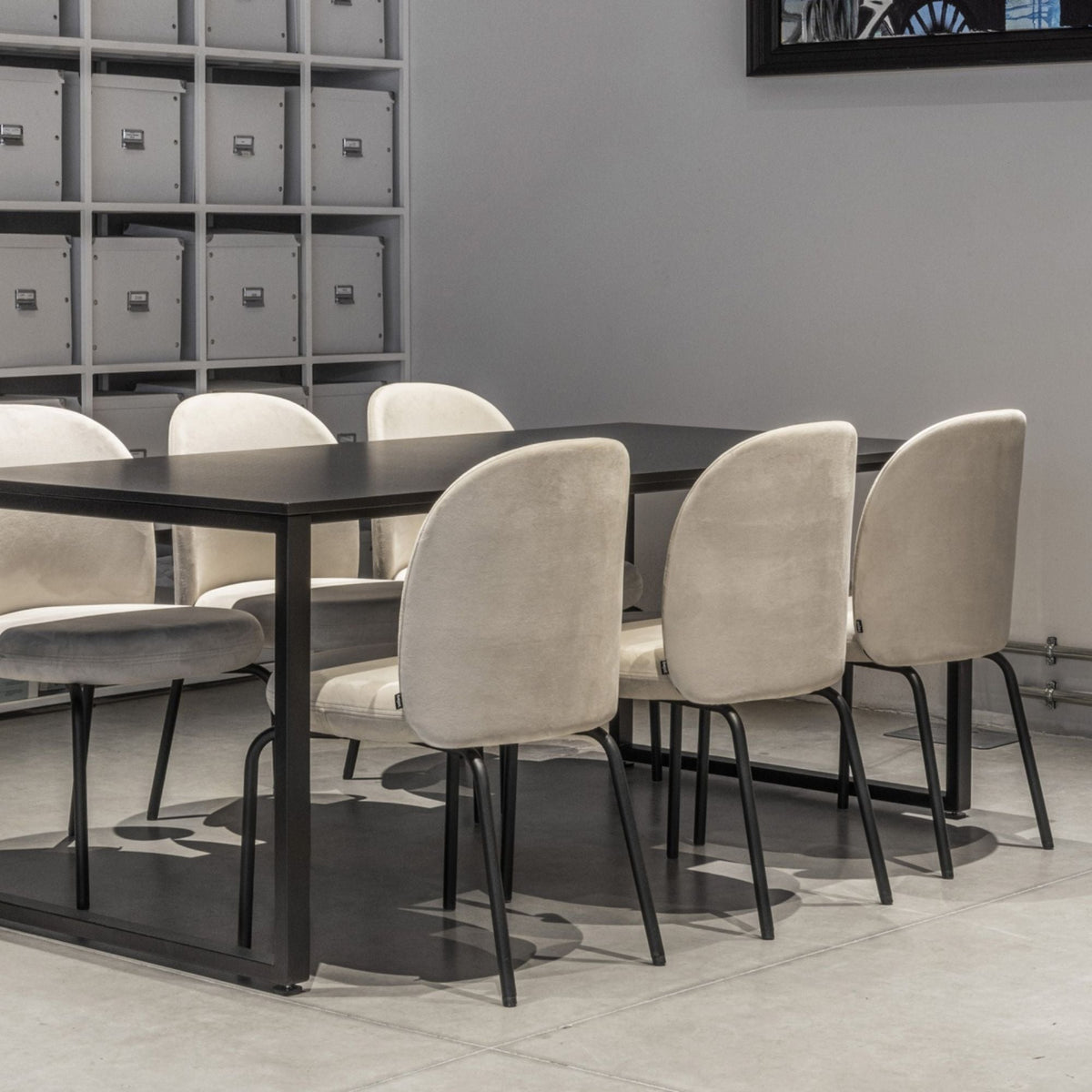 Konverentsitool FLOS K-215, BEJOT:, kohandatav